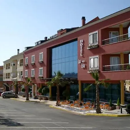 Eras Hotel 3*
