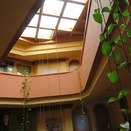 Eras Hotel 3*